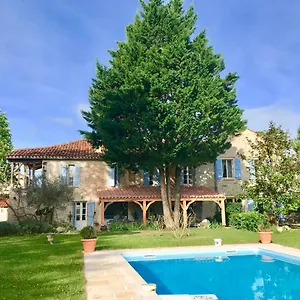 Le Relais Des Anges Bed & Breakfast Mercues