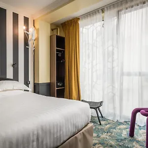 Archetype Etoile Hotel Paris